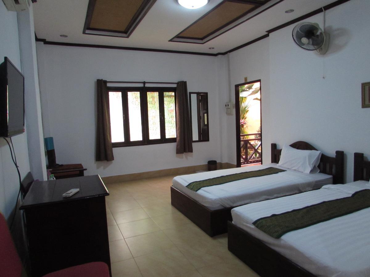Suksavanh River 2 Hotel Ban Nongdouang Quarto foto